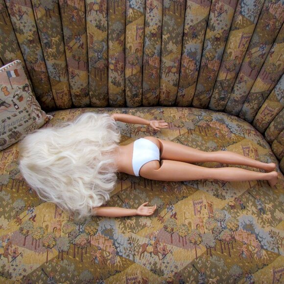 LARGE BARBIE 28" BLONDE PRINCESS MY SIZE BLONDE 2016 JUST PLAY MATTEL, ARMS BEND - Picture 8 of 8